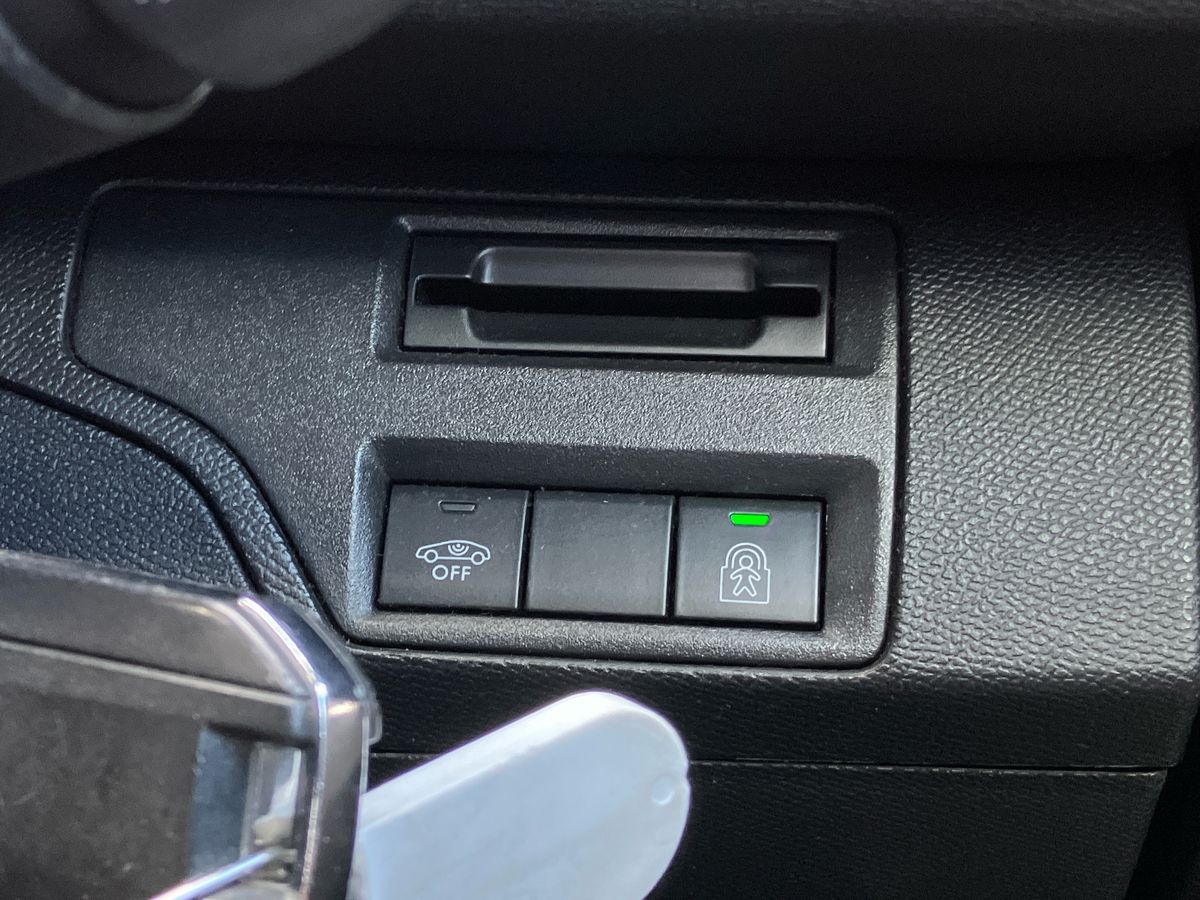 Used Peugeot 3008 2018 for sale - 77083435: Photo 29