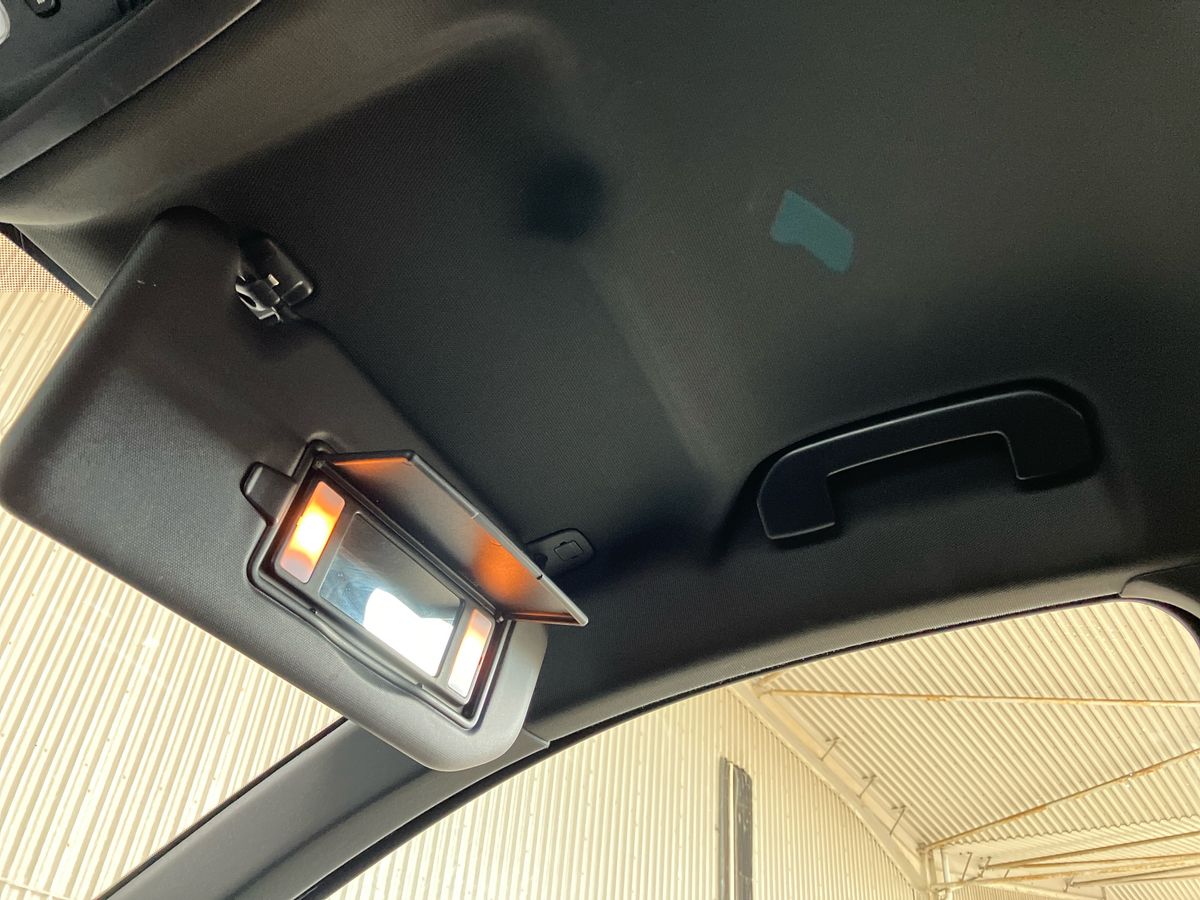 Used Peugeot 3008 2018 for sale - 77083435: Photo 46