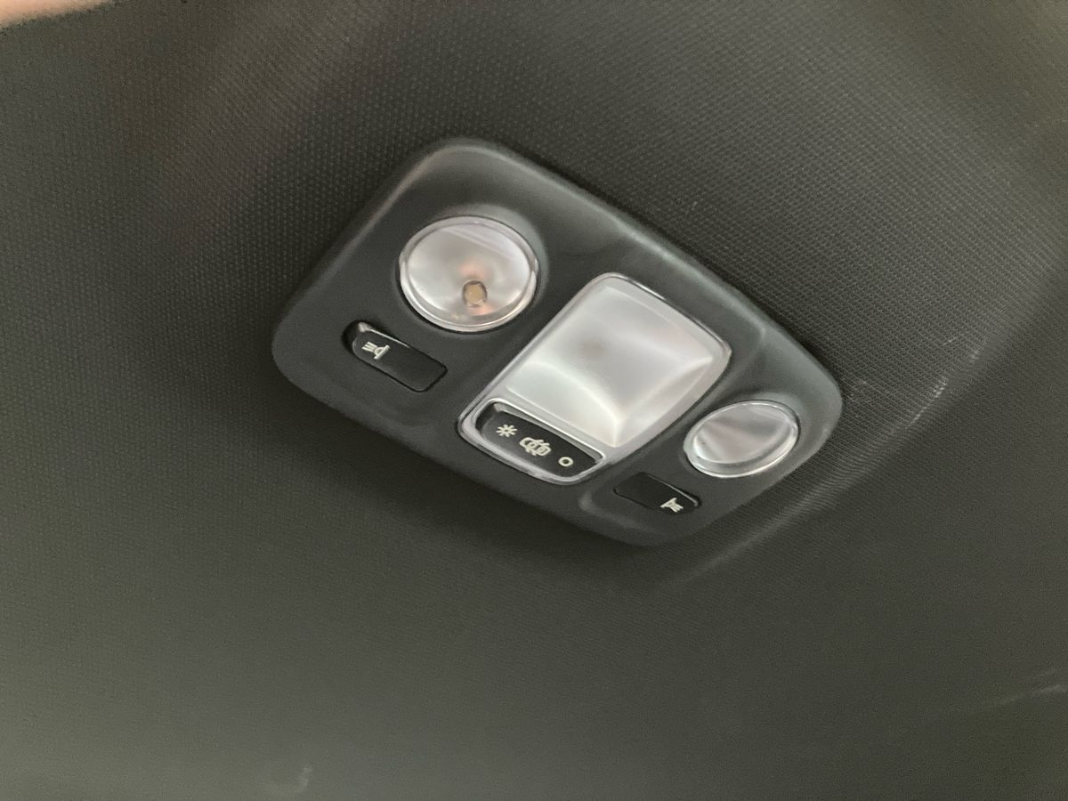 Used Peugeot 3008 2018 for sale - 77083435: Photo 49