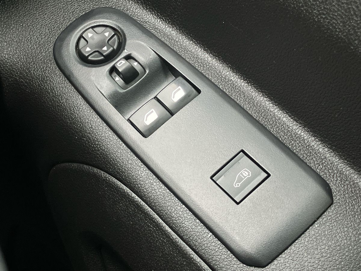 Used Peugeot Partner 2023 for sale - 76142199: Photo 17