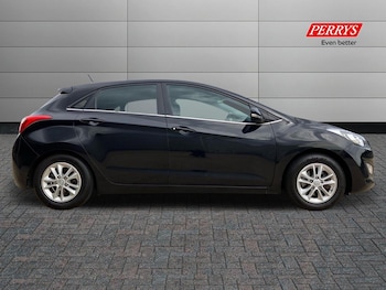 Used Hyundai i30 2015 for sale - 75342507: Photo