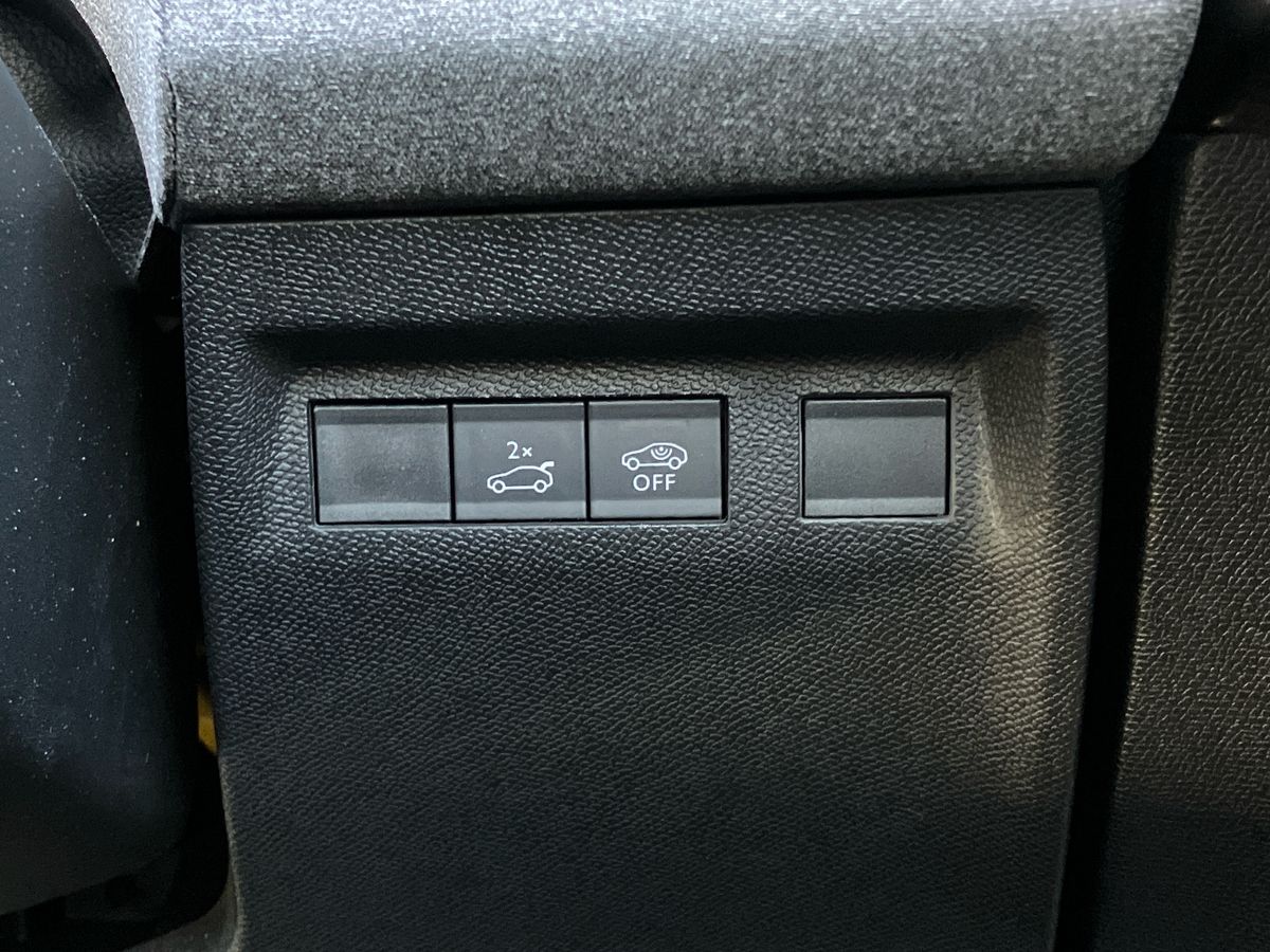 Vehicle 33