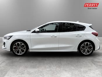 Used Ford Focus 2025 for sale - 79399131: Photo