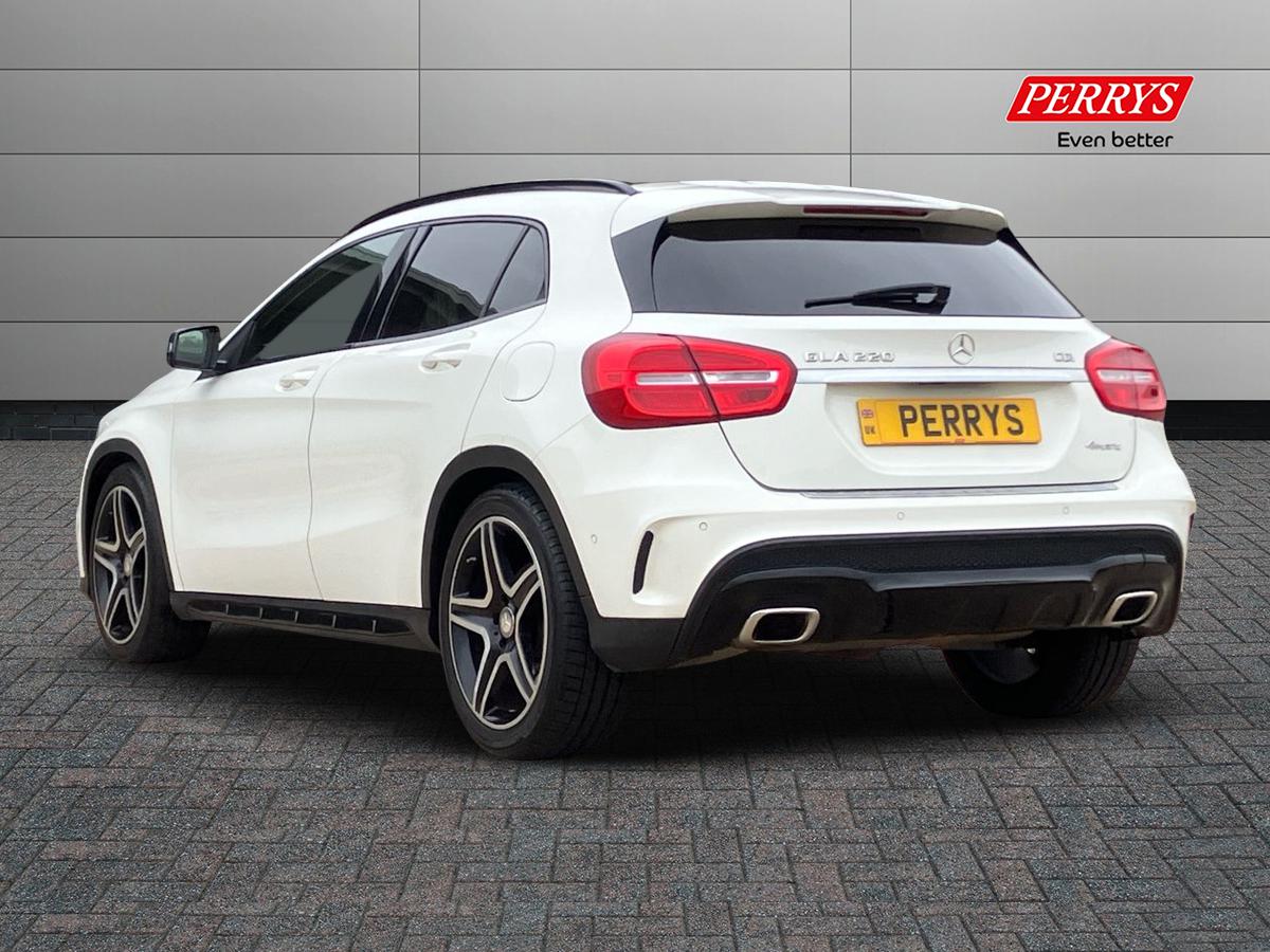Used Mercedes-Benz GLA 2014 for sale - 76090306: Photo 2