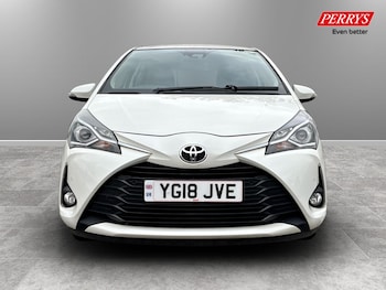 Used Toyota Yaris 2018 for sale - 78800817: Photo
