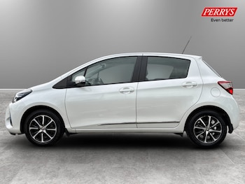 Used Toyota Yaris 2018 for sale - 78800817: Photo