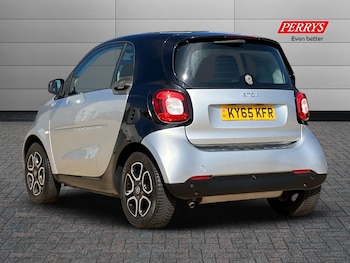 Used smart fortwo 2015 for sale - 75480811: Photo