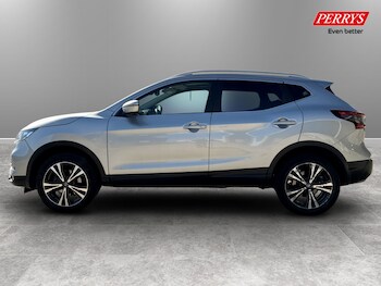 Used Nissan Qashqai 2017 for sale - 77831321: Photo