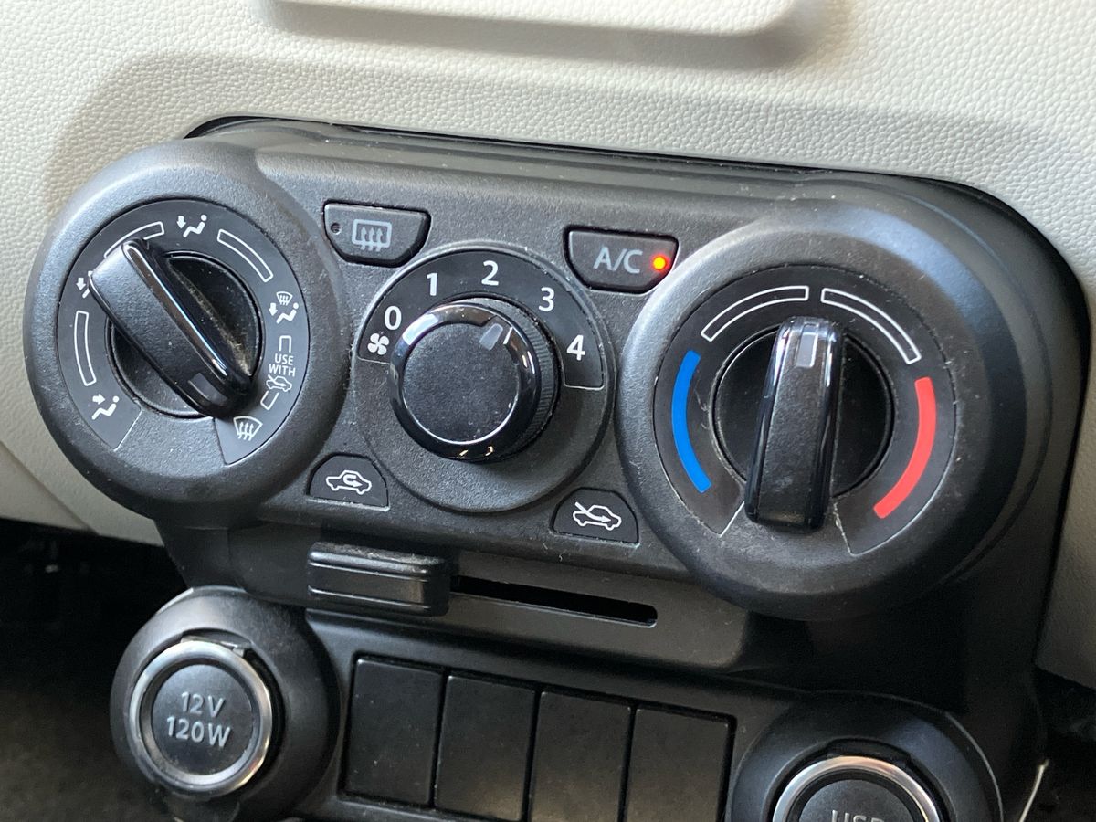 Used Suzuki Ignis 2018 for sale - 76351866: Photo 12
