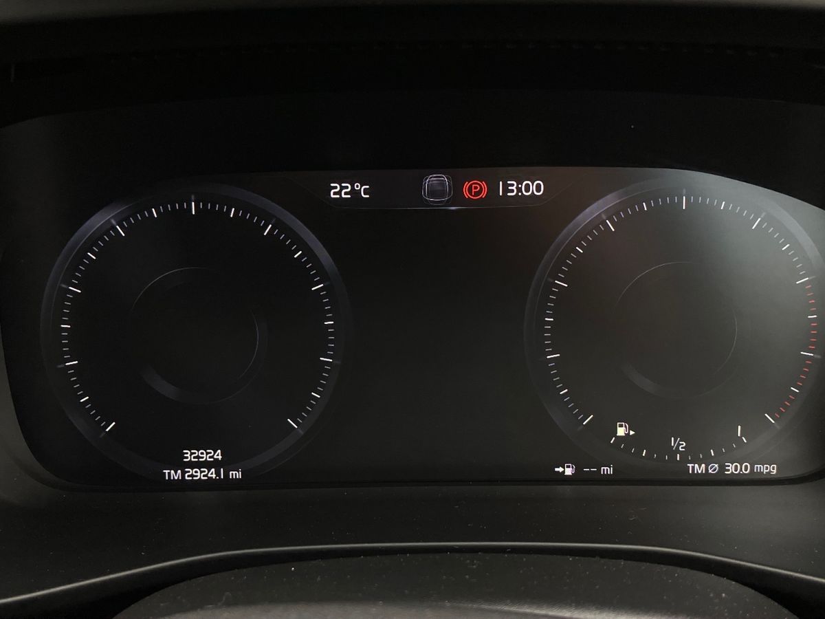 Used Volvo XC40 2021 for sale - 77666379: Photo 14