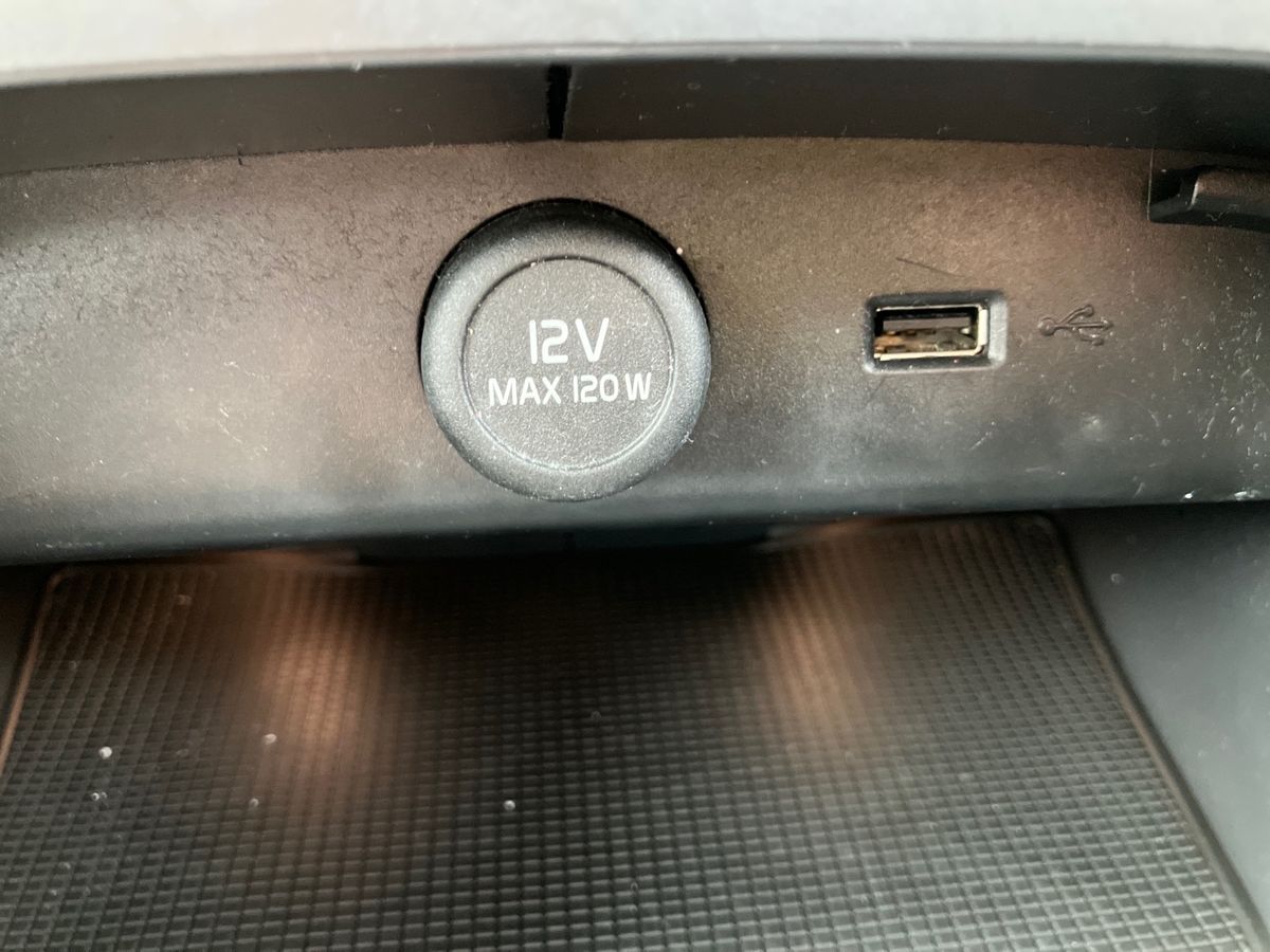 Used Volvo XC40 2021 for sale - 77666379: Photo 33