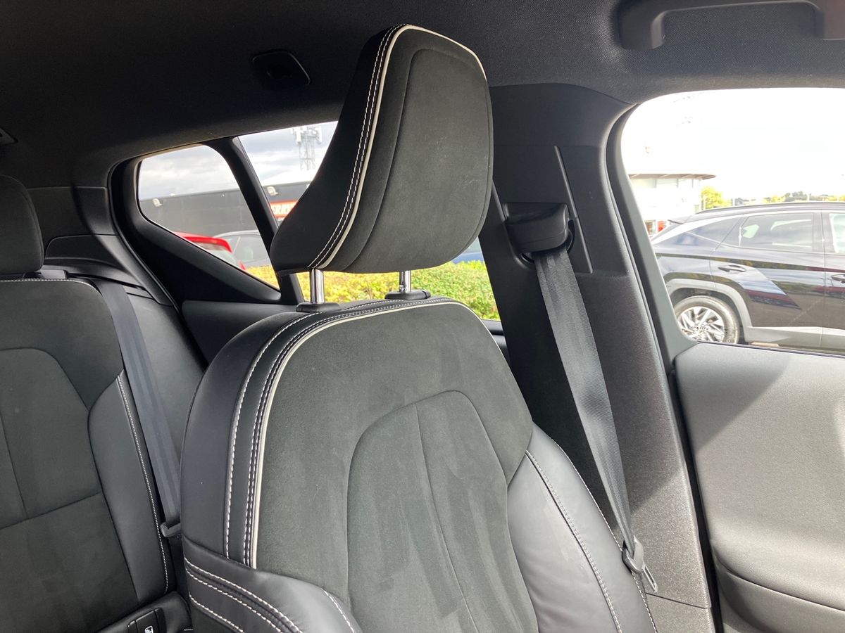 Used Volvo XC40 2021 for sale - 77666379: Photo 35