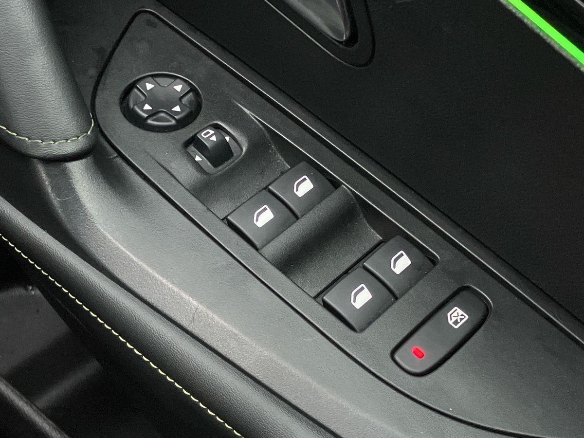 Used Peugeot 2008 2022 for sale - 77221118: Photo 18