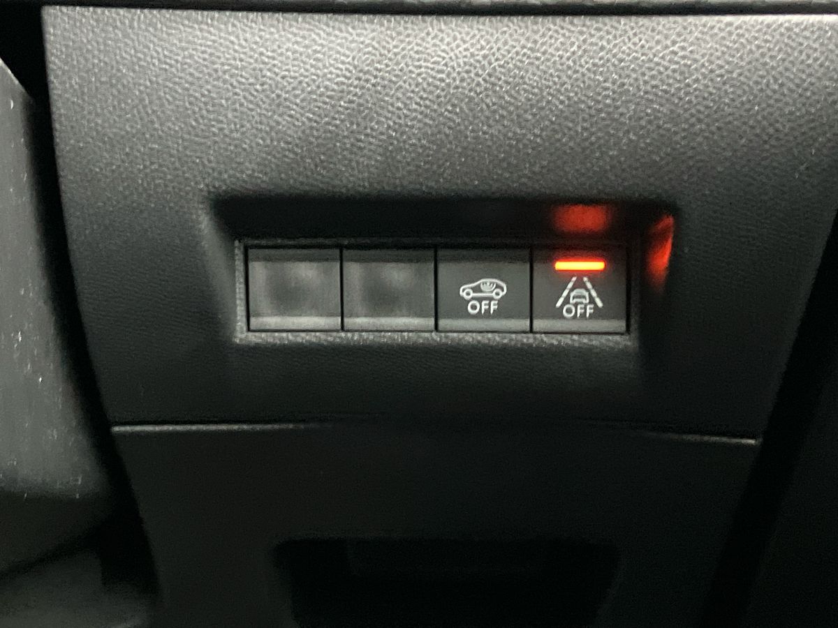 Used Peugeot 2008 2022 for sale - 77221118: Photo 29