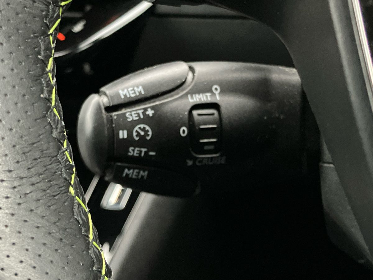 Used Peugeot 2008 2022 for sale - 77221118: Photo 33