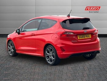 Used Ford Fiesta 2018 for sale - 76491127: Photo