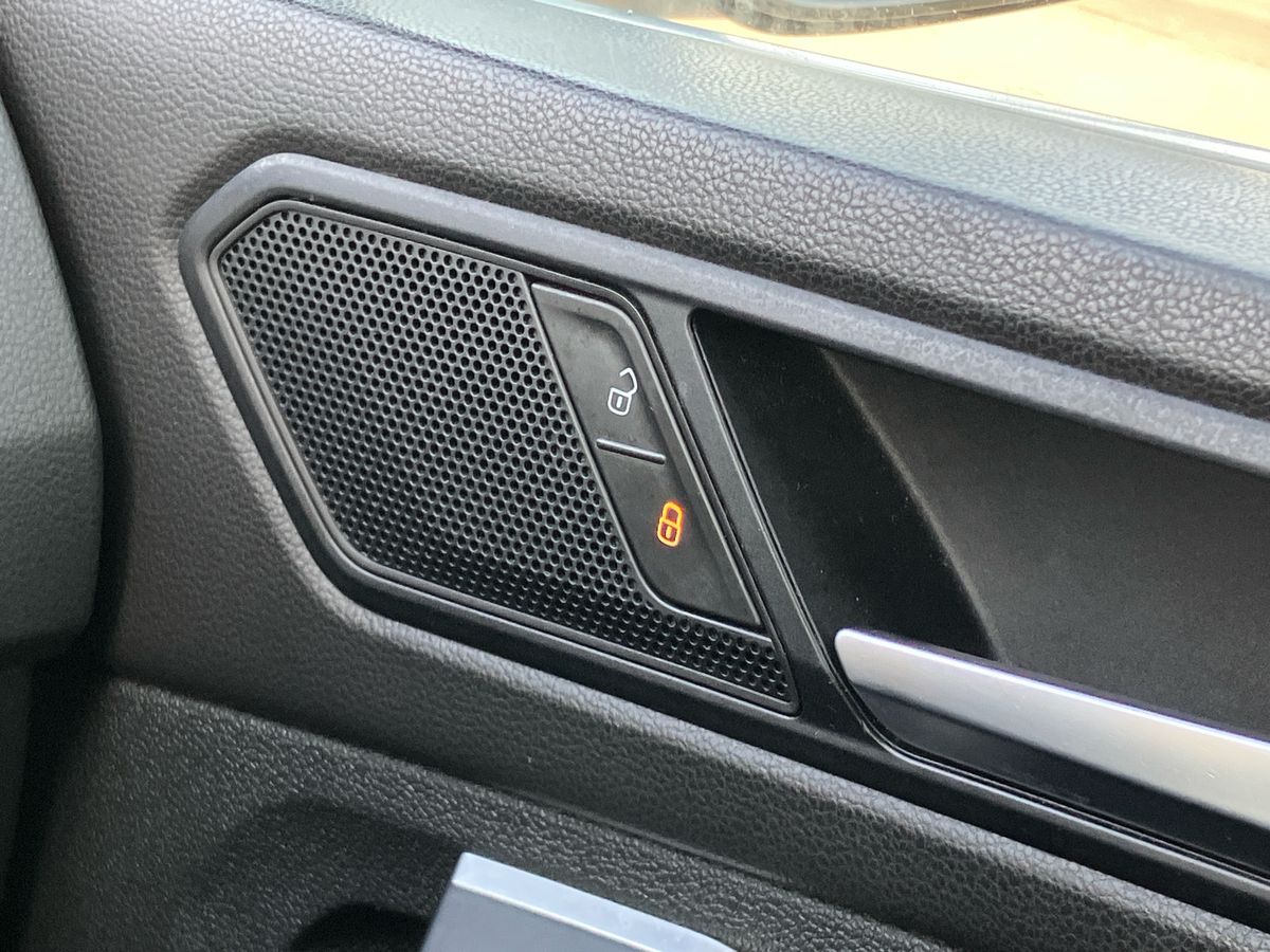 Used Volkswagen Tiguan 2020 for sale - 76392048: Photo 28