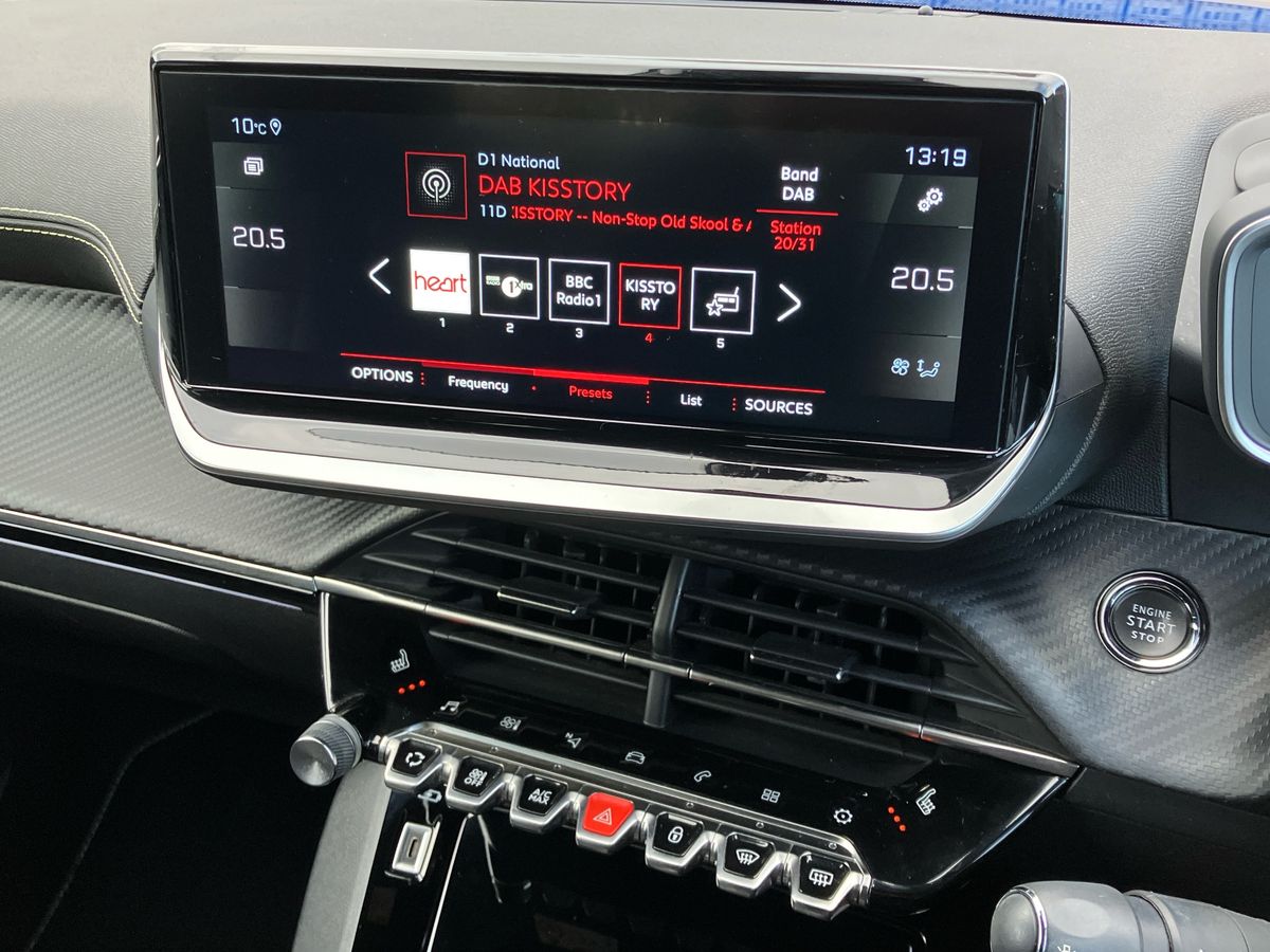 Used Peugeot 2008 2022 for sale - 76650468: Photo 11