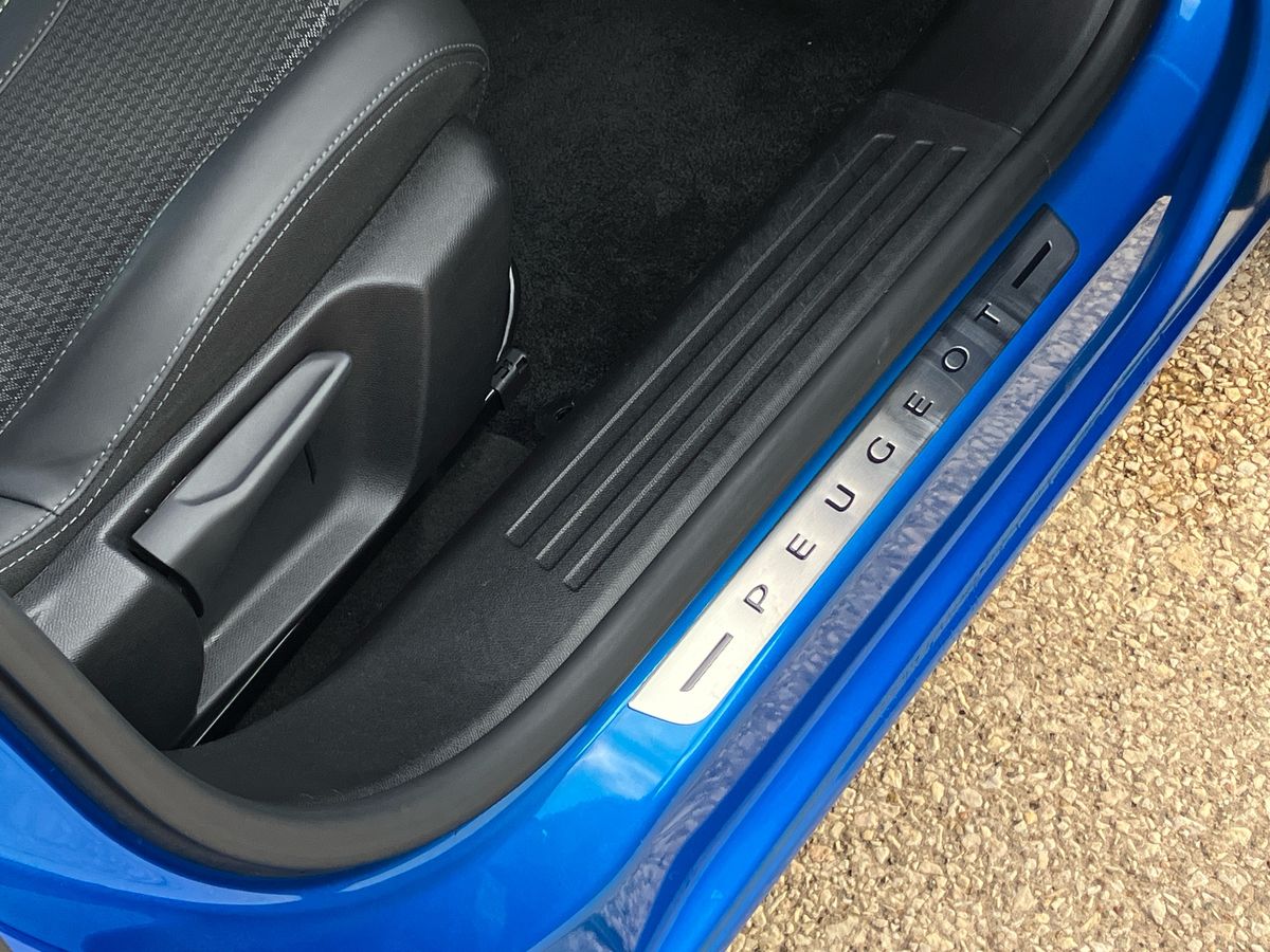 Used Peugeot 2008 2022 for sale - 76650468: Photo 28