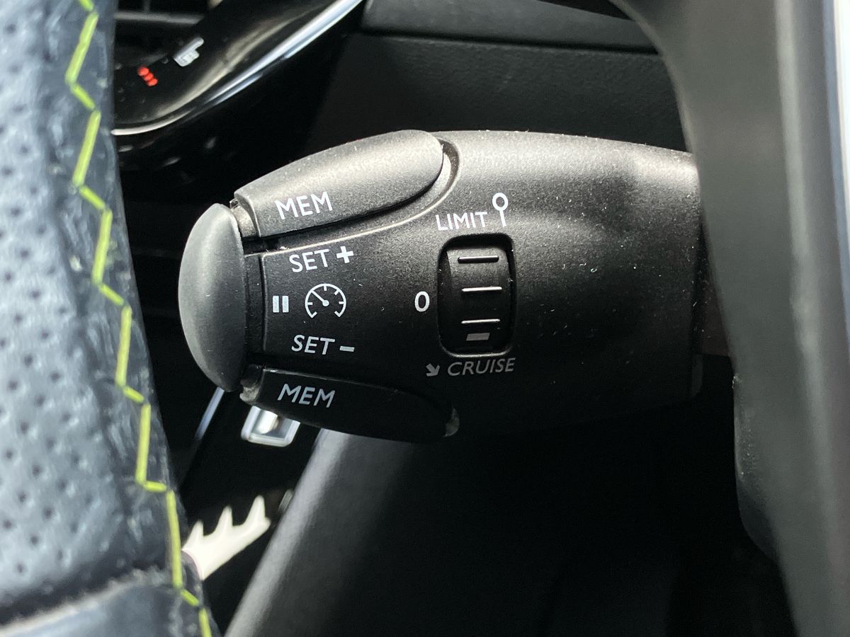 Used Peugeot 2008 2022 for sale - 76650468: Photo 33