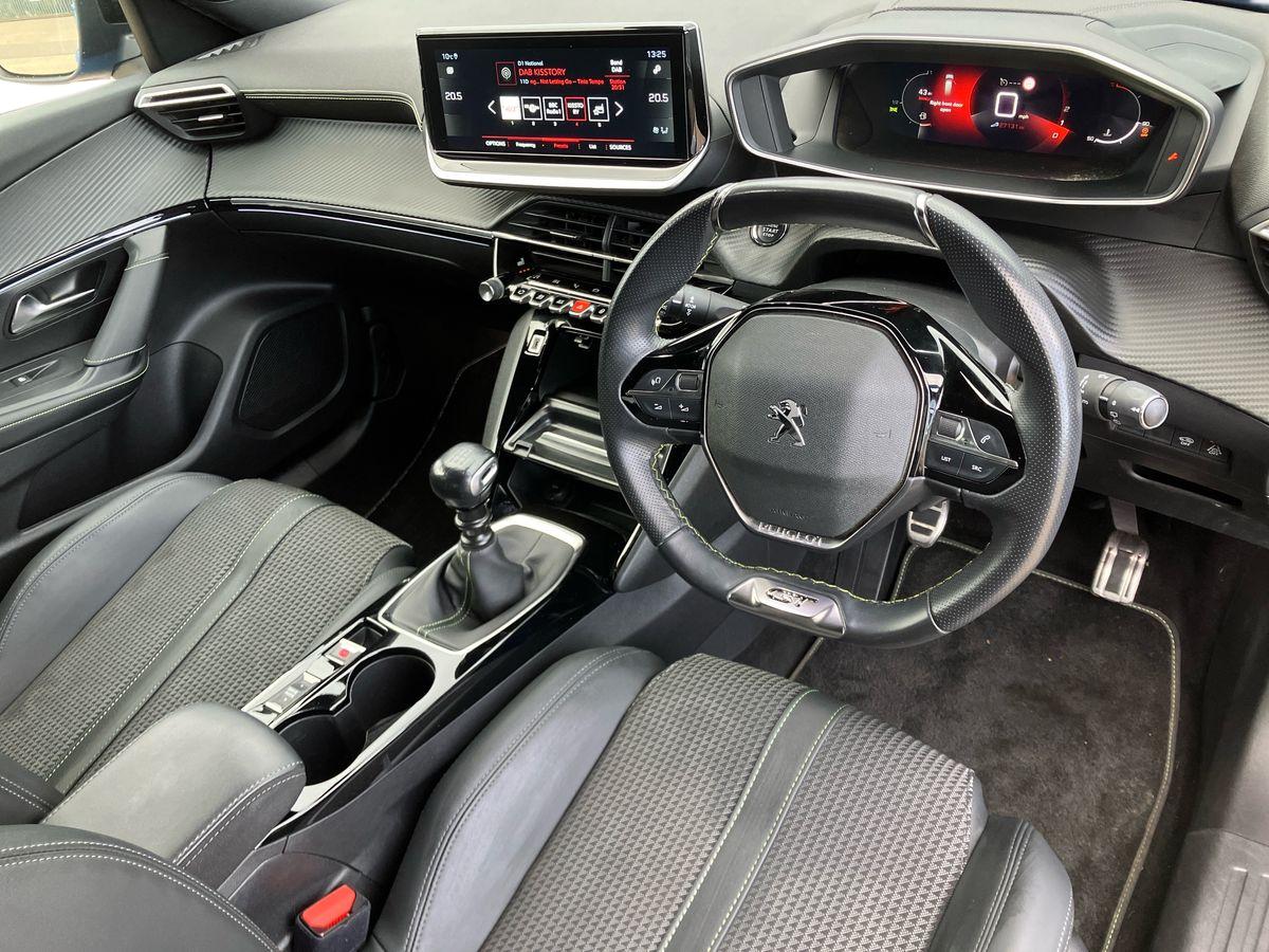 Used Peugeot 2008 2022 for sale - 76650468: Photo 9