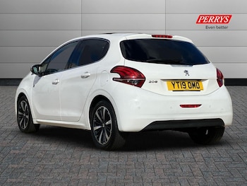 Used Peugeot 208 2019 for sale - 75825398: Photo