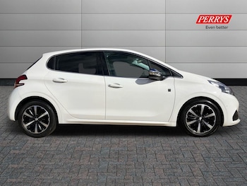 Used Peugeot 208 2019 for sale - 75825398: Photo