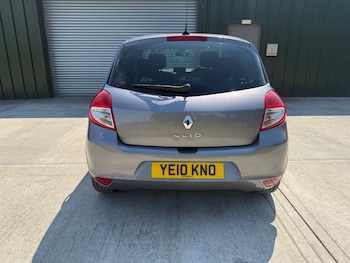 Used Renault Clio 2010 for sale - 78533129: Photo