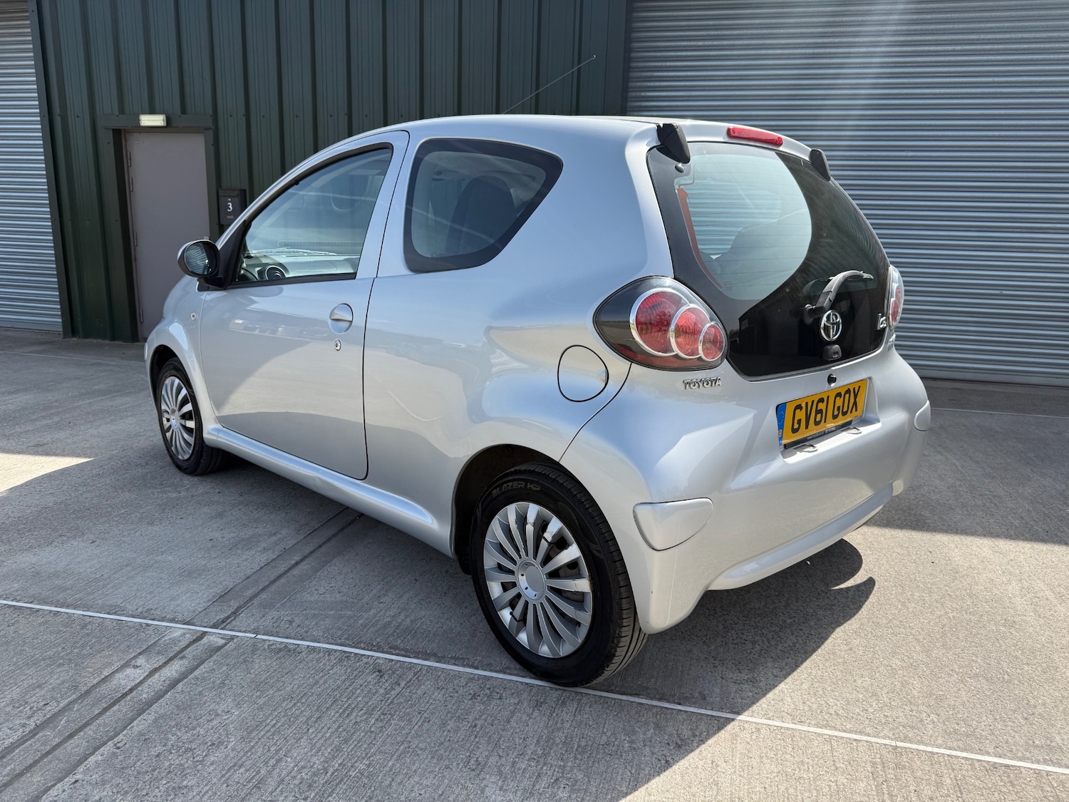 Used Toyota AYGO 2011 for sale - 78198181: Photo 5