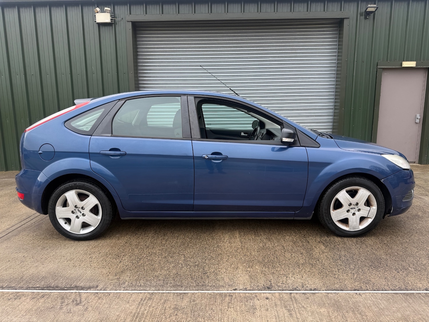 Used Ford Focus 2008 for sale - 78131636: Photo 4