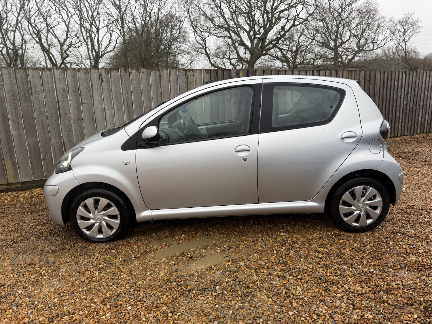 Used Toyota AYGO 2011 for sale - 77971945: Photo 3