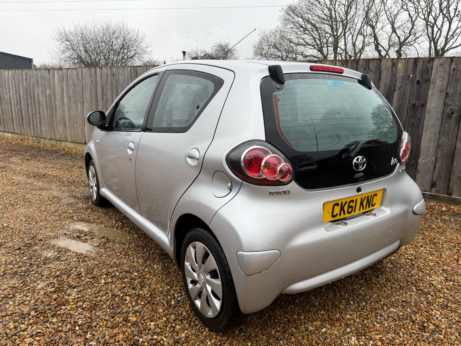Used Toyota AYGO 2011 for sale - 77971945: Photo 4