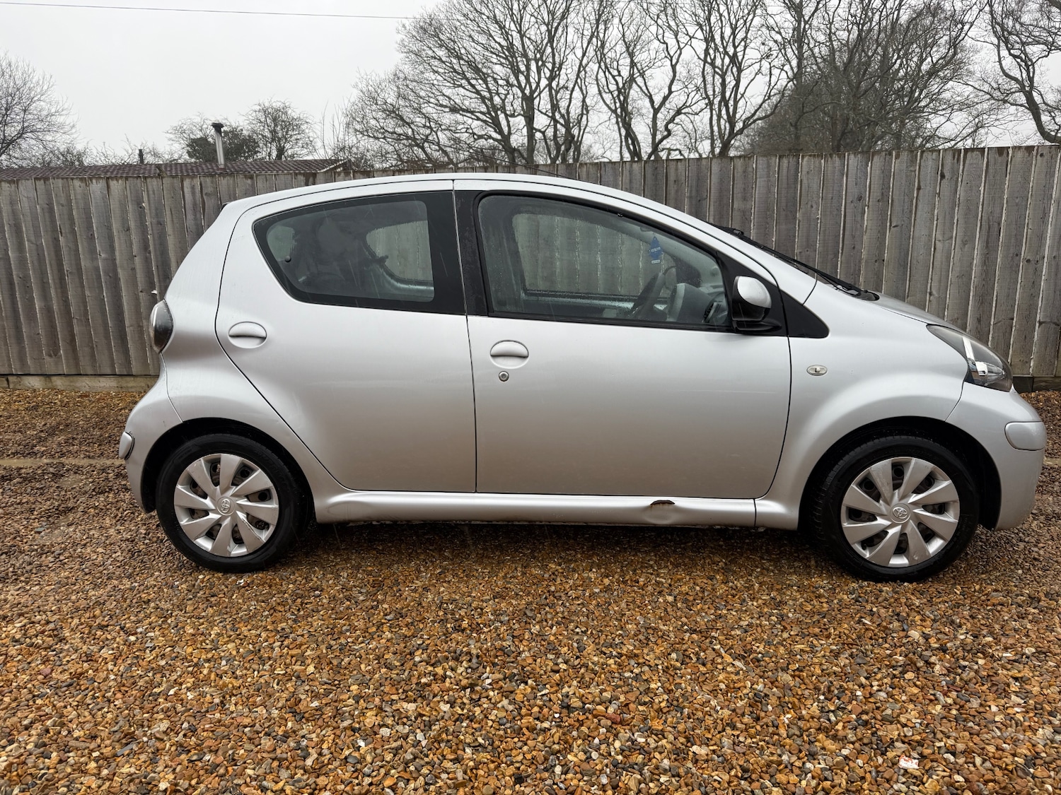 Used Toyota AYGO 2011 for sale - 77971945: Photo 8
