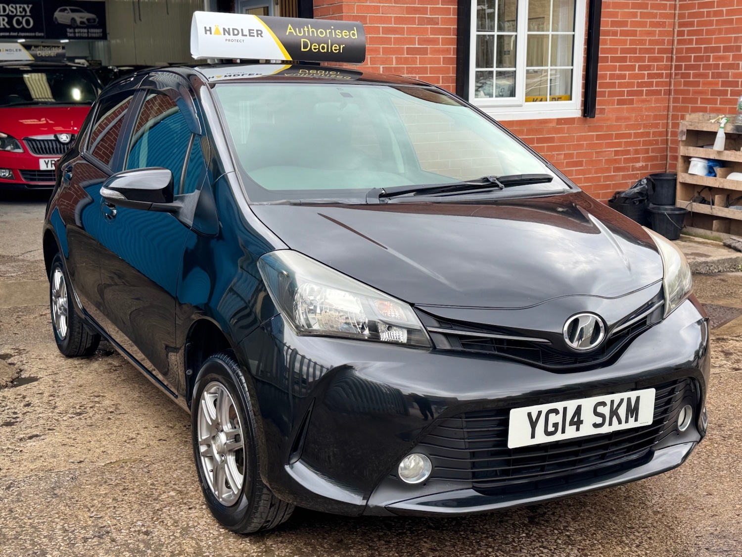 Used Toyota Vitz 2025 for sale - 76725440: Photo 2