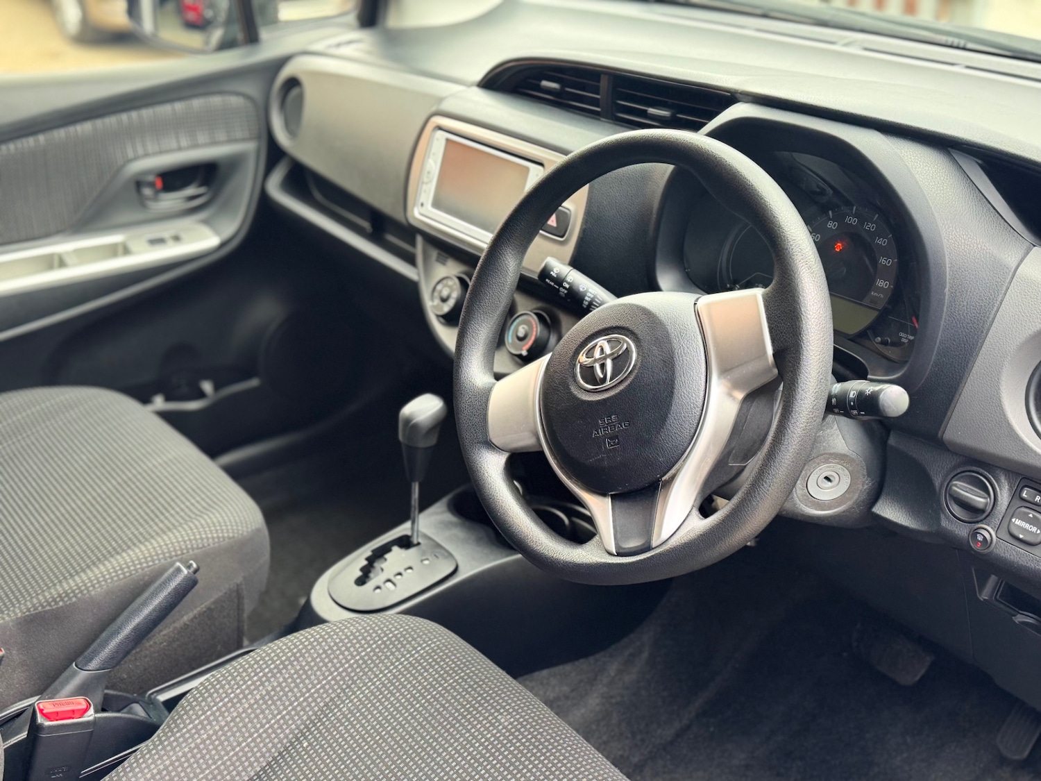 Used Toyota Vitz 2025 for sale - 76725440: Photo 26