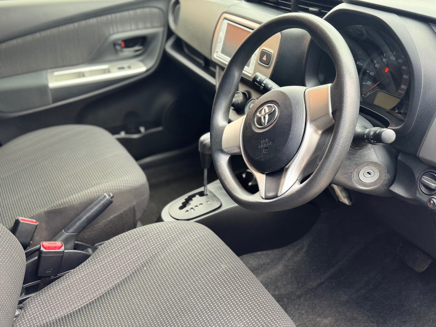 Used Toyota Vitz 2025 for sale - 76725440: Photo 27