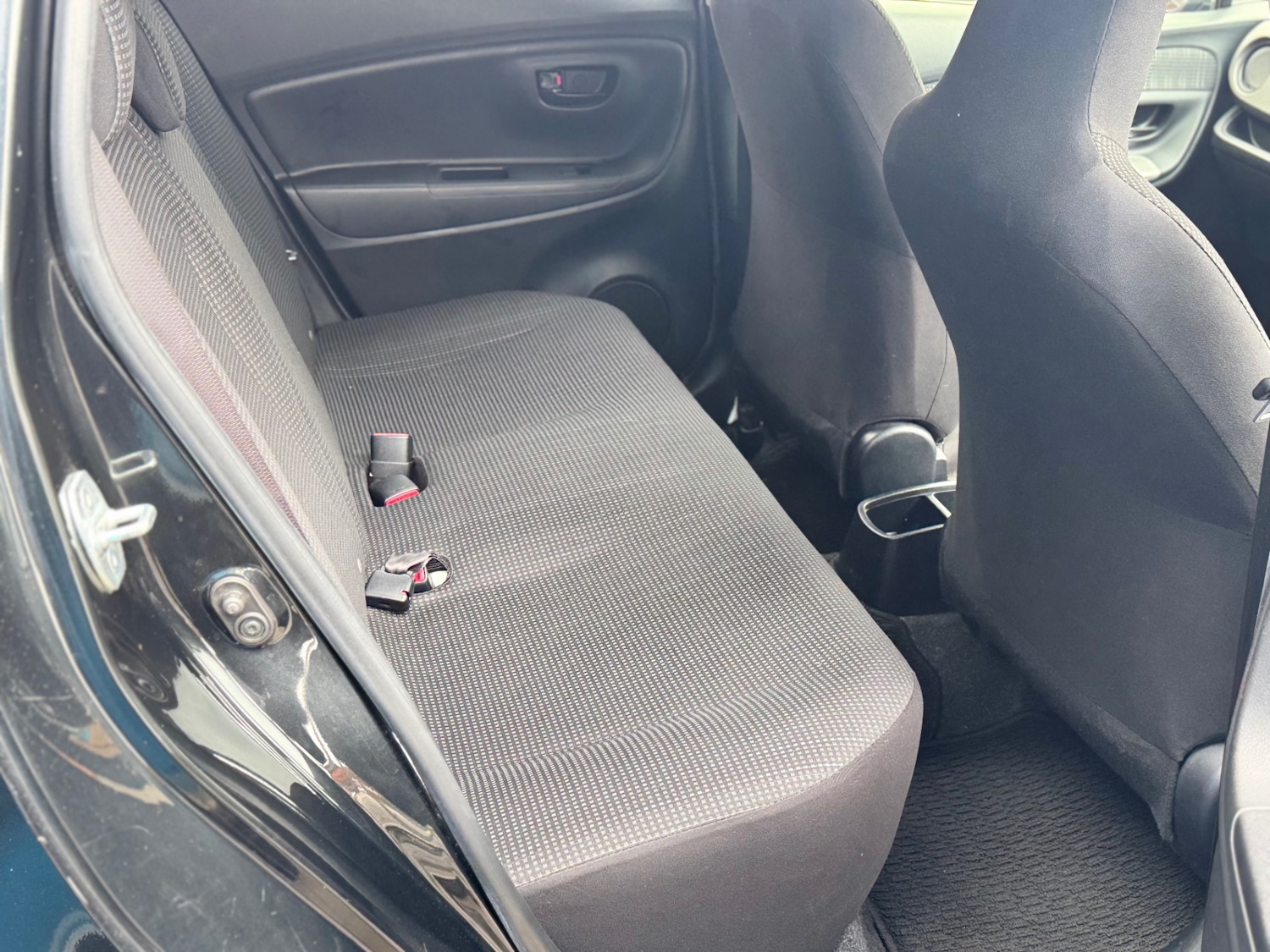 Used Toyota Vitz 2025 for sale - 76725440: Photo 29