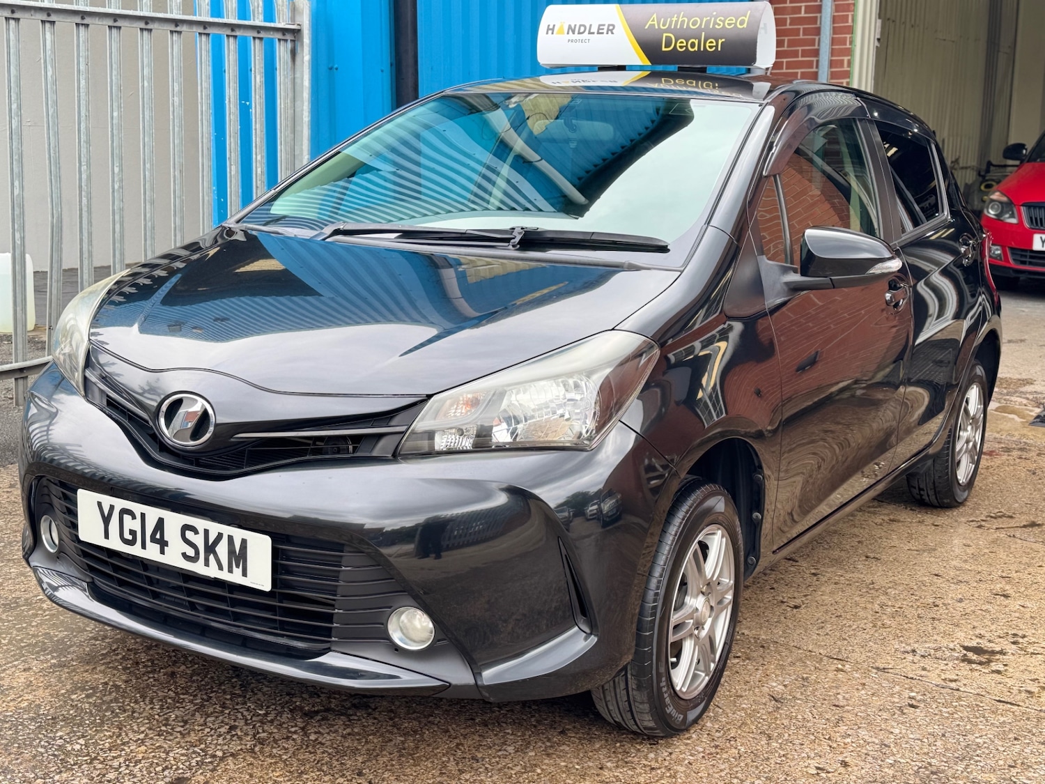 Used Toyota Vitz 2025 for sale - 76725440: Photo 8