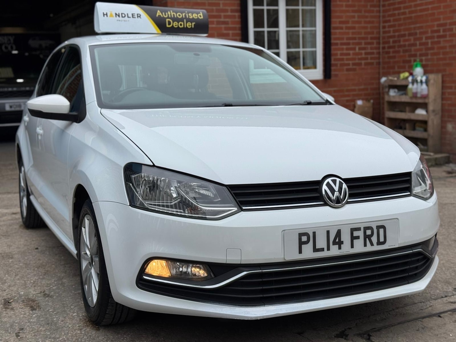 Used Volkswagen Polo 2014 for sale - 76287398: Photo 2