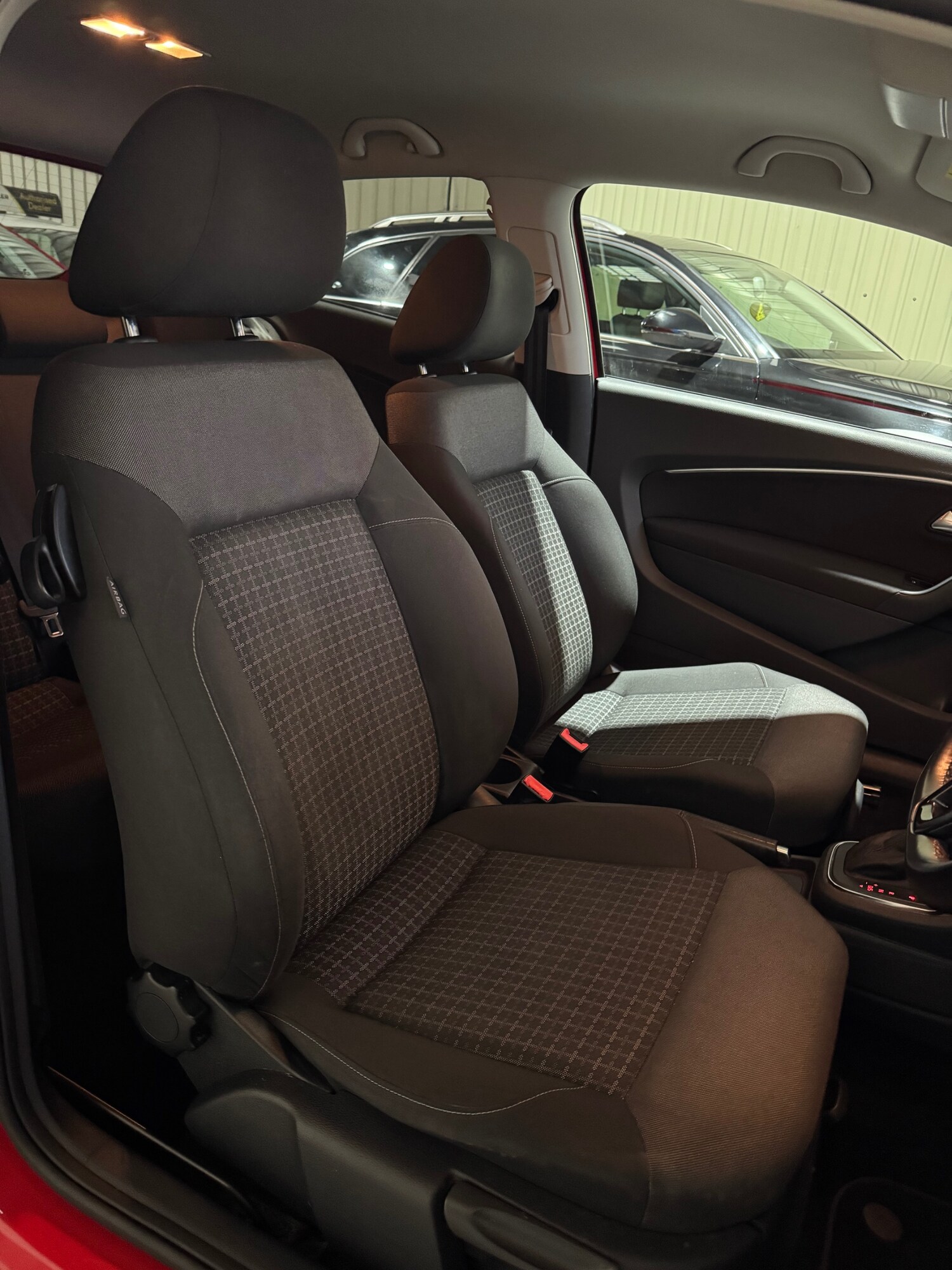 Used Volkswagen Polo 2015 for sale - 77517551: Photo 22