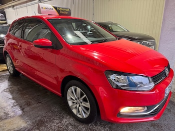 Used Volkswagen Polo 2015 for sale - 77517551: Photo