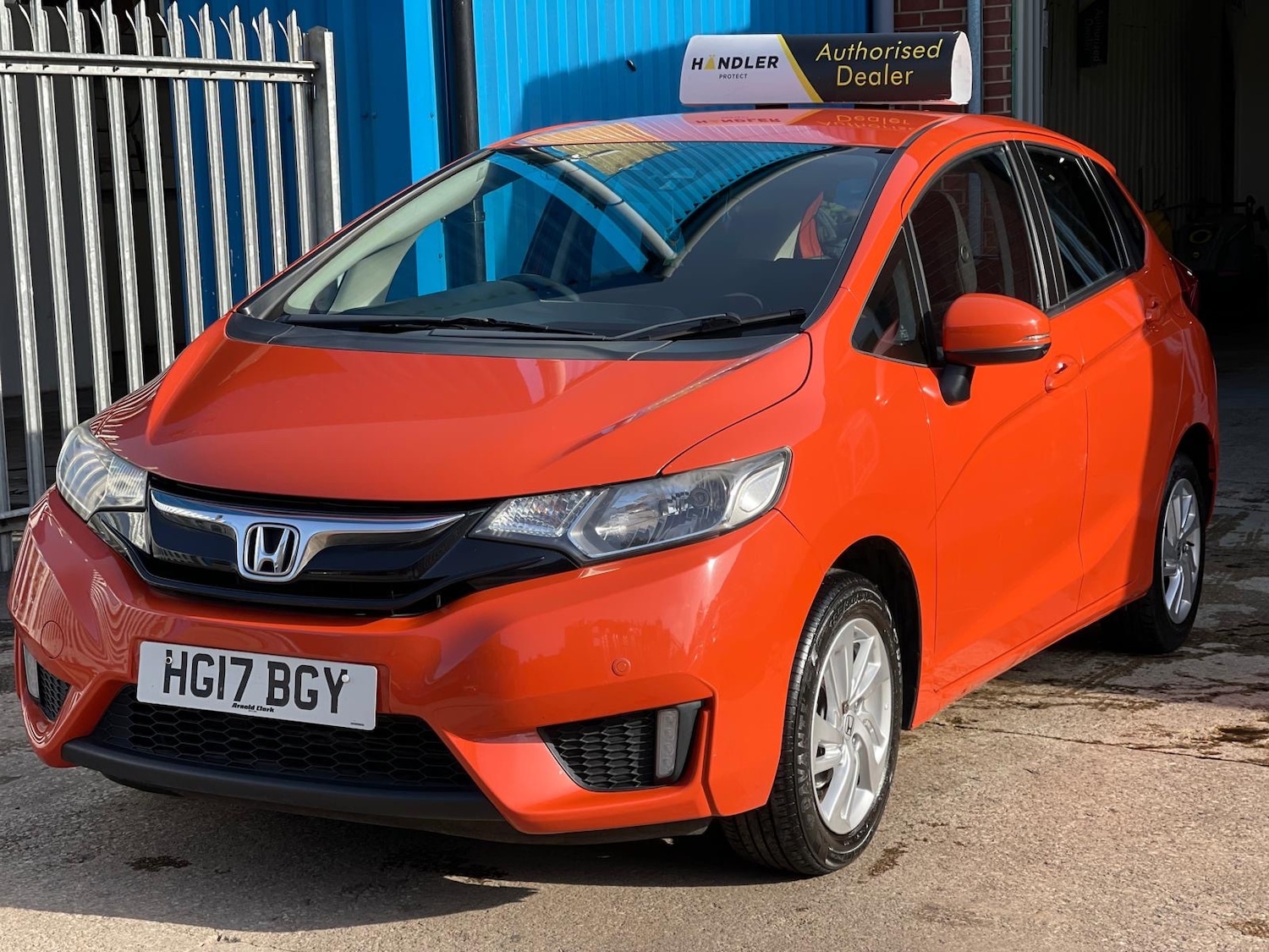 Used Honda Jazz 2017 for sale - 76207380: Photo 18