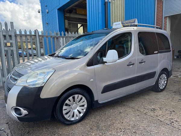 Used Citroen Berlingo Multispace 2011 for sale - 76055967: Photo 2