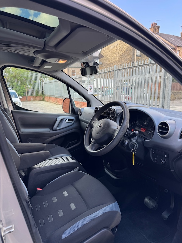Used Citroen Berlingo Multispace 2011 for sale - 76055967: Photo 31