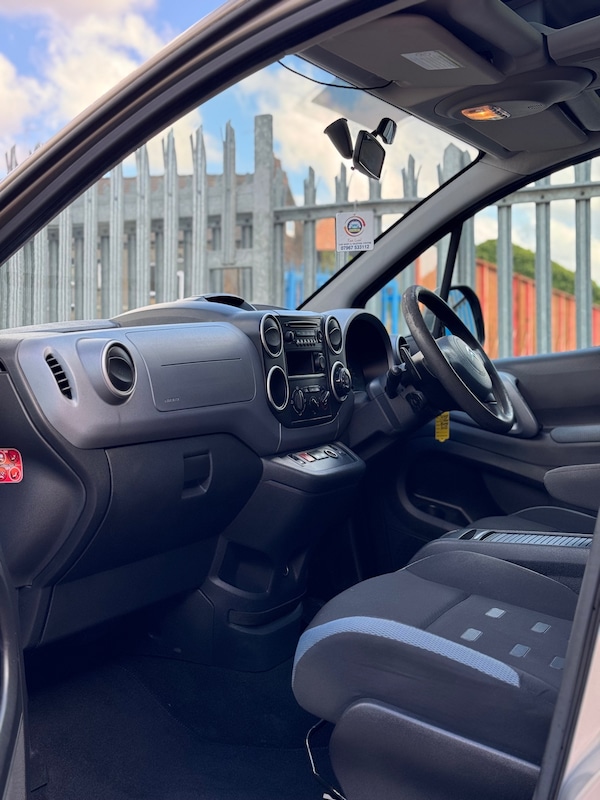 Used Citroen Berlingo Multispace 2011 for sale - 76055967: Photo 44