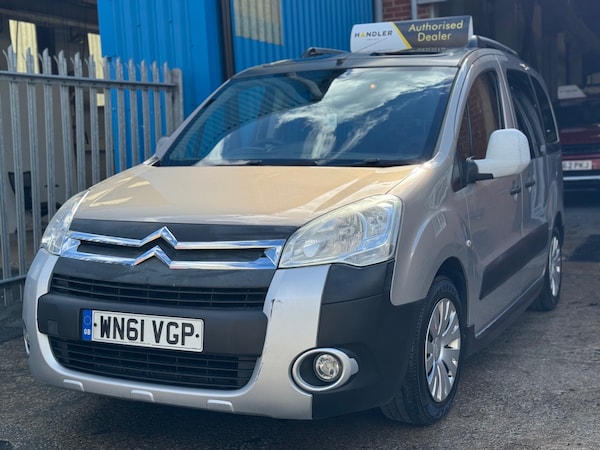 Used Citroen Berlingo Multispace 2011 for sale - 76055967: Photo 5