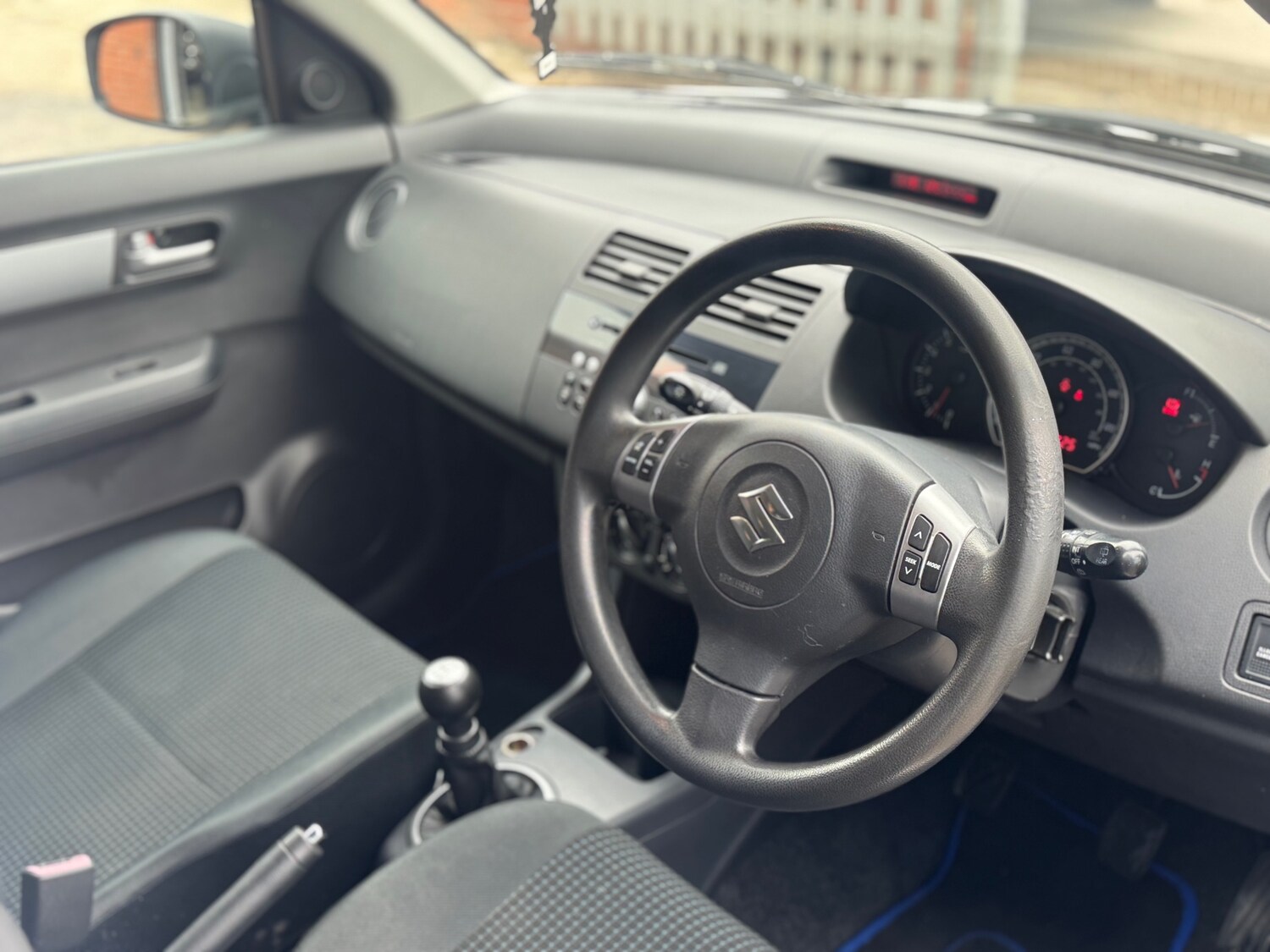 Used Suzuki Swift 2006 for sale - 78210068: Photo 28