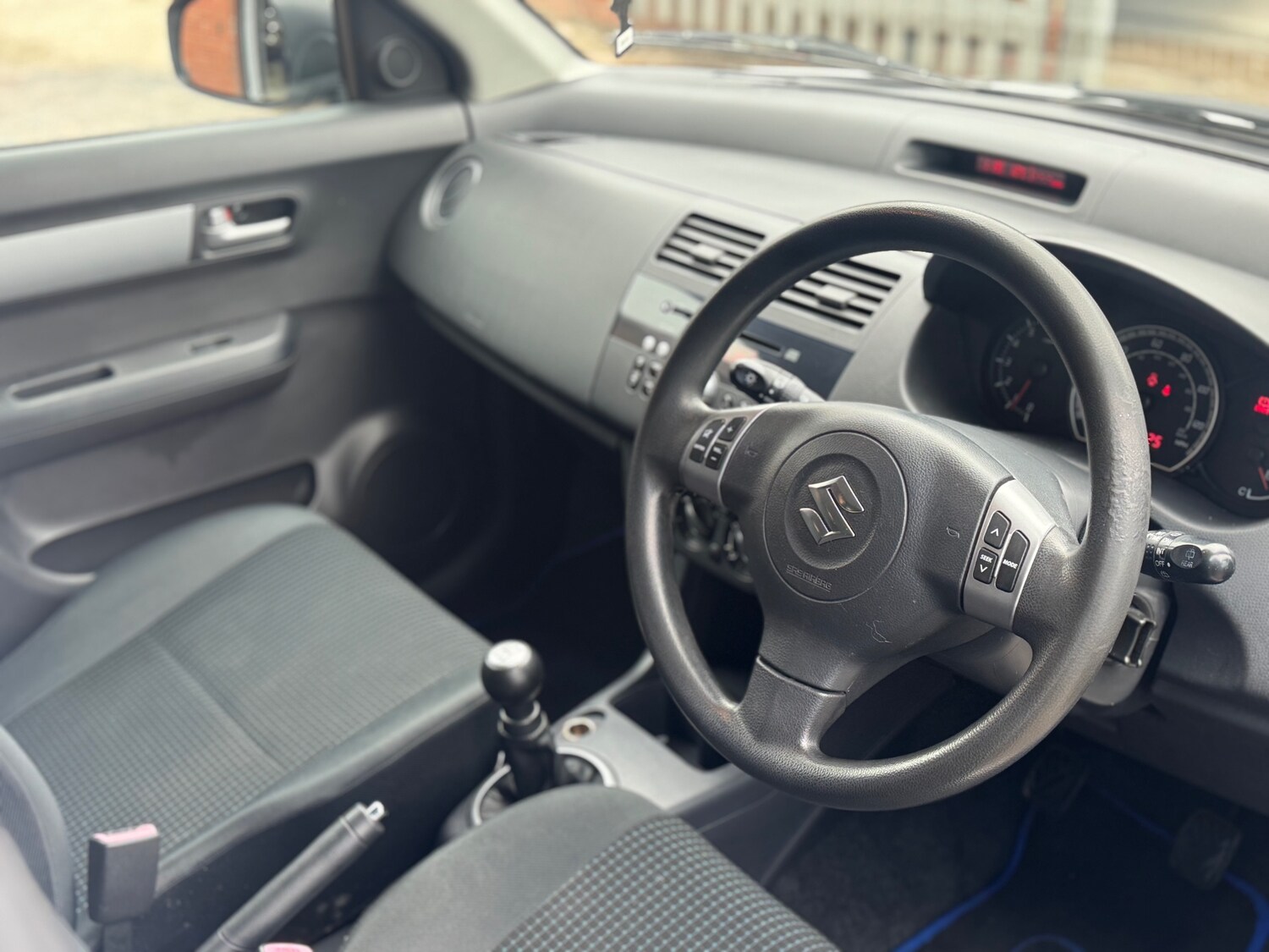 Used Suzuki Swift 2006 for sale - 78210068: Photo 29