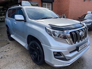 Used Toyota Land Cruiser 2016 for sale - 76000005: Photo