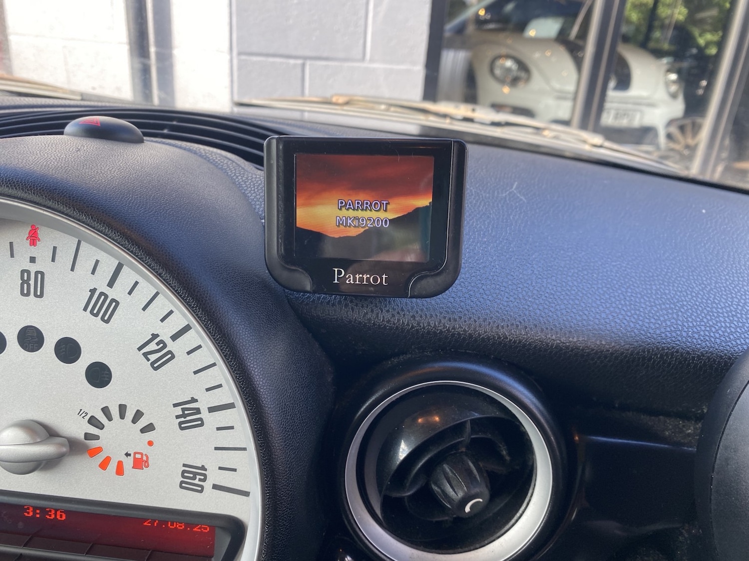 Used MINI Hatch 2011 for sale - 77762658: Photo 23